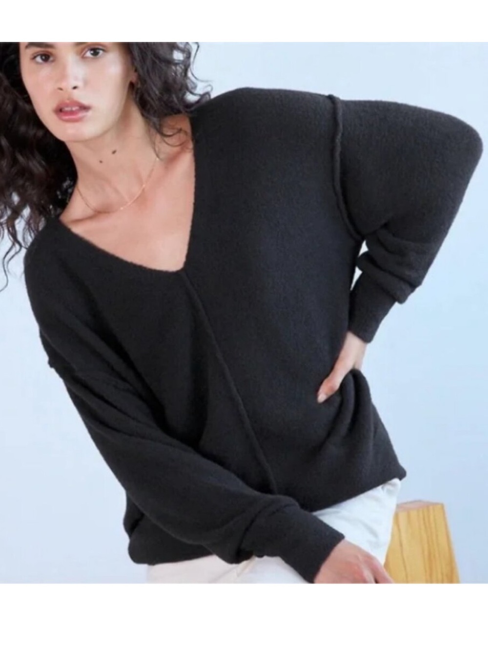 Wilfred Free Hush Knit V Neck Sweater Black